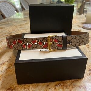 Gucci mens belt
